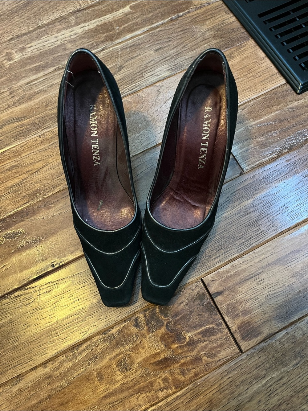 Ramon Tenza Black Pointed-Toe Velvet Pumps